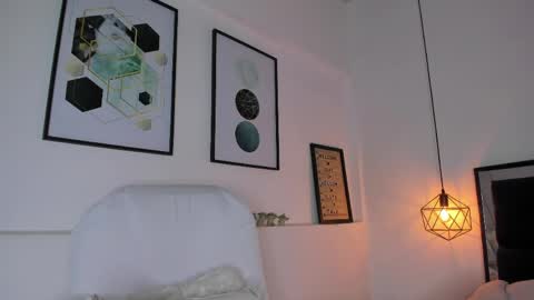 Amy online show from 04-18-26, 12:09