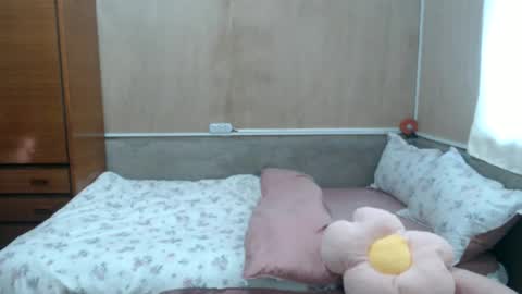 Snapshot of amysweetbabe chatting on 06-20-26, 10:23 amysweetbabe online show from 06-20-26, 10:23