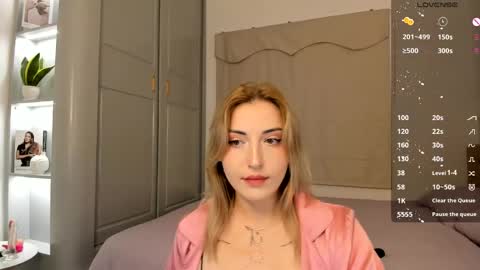 Snapshot of amyvilvet chatting on 05-12-26, 09:23 amyvilvet online show from 05-12-26, 09:23