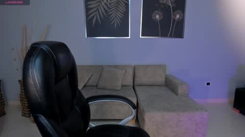 AMY WALKER online show from 02-03-25, 10:25