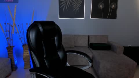 AMY WALKER online show from 02-05-25, 10:19