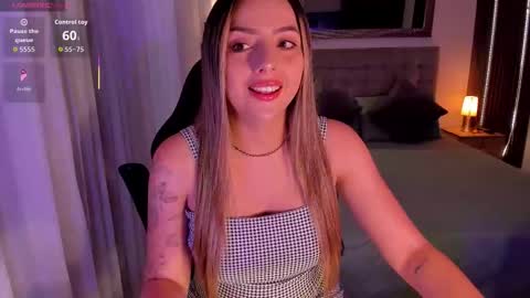 Snapshot of amywoods chatting on 11-20-25, 01:22 online show from 11-20-25, 01:22