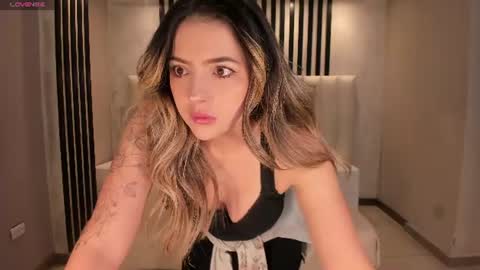 Snapshot of amywoods chatting on 07-17-26, 10:22 online show from 07-17-26, 10:22