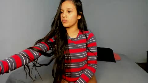Snapshot of amyy_28 chatting on 07-13-26, 12:02 Amyy online show from 07-13-26, 12:02