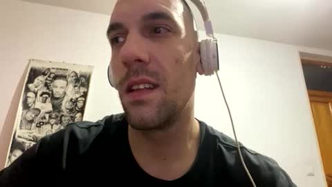 Snapshot of amyyrlikesdeep chatting on 10-04-25, 02:09 amyyrlikesdeep online show from 10-04-25, 02:09