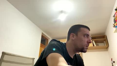 Snapshot of amyyrlikesdeep chatting on 10-31-25, 05:14 amyyrlikesdeep online show from 10-31-25, 05:14