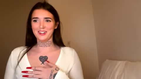 Snapshot of amyyyoxxo chatting on 02-19-25, 08:31 Amyyyoxxo online show from 02-19-25, 08:31