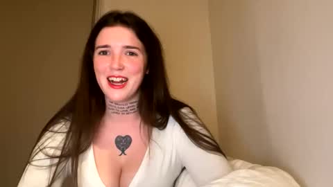 Snapshot of amyyyoxxo chatting on 03-02-25, 08:07 Amyyyoxxo online show from 03-02-25, 08:07