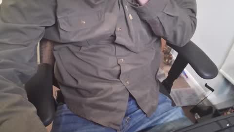 A online show from 11-26-25, 04:19