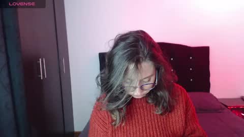 ana_arms_ online show from 04-13-26, 05:40