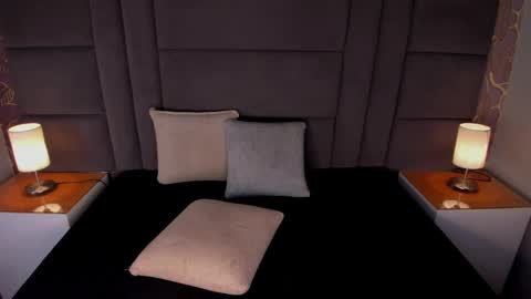 Ana  online show from 02-05-25, 03:09