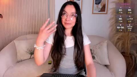 Snapshot of ana_ev chatting on 03-17-26, 06:39 Ana online show from 03-17-26, 06:39