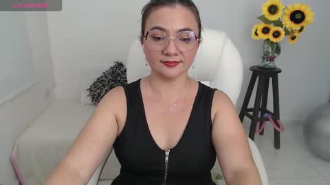  Ana  online show from 10-10-25, 08:30
