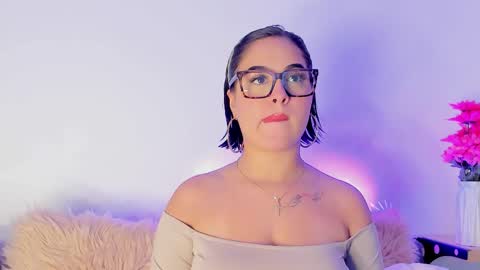 Snapshot of ana_levi chatting on 02-12-26, 09:37 Ana online show from 02-12-26, 09:37