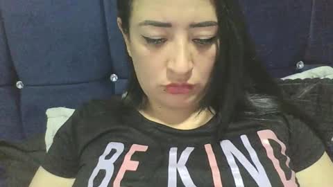 Ana online show from 09-11-25, 01:39