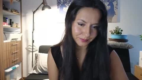 Snapshot of ana_melissa chatting on 01-05-26, 06:33 Ana Melissa online show from 01-05-26, 06:33