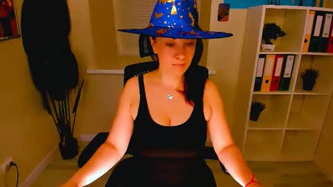 Ana online show from 10-29-25, 10:28