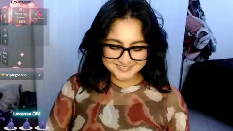 Snapshot of ana_ricciardi chatting on 09-30-25, 03:33 Ana Ricciardi online show from 09-30-25, 03:33