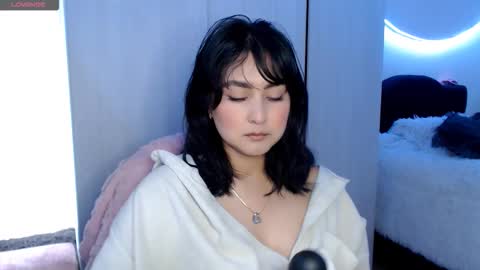 Snapshot of ana_ricciardi chatting on 10-16-25, 01:34 Ana Ricciardi online show from 10-16-25, 01:34