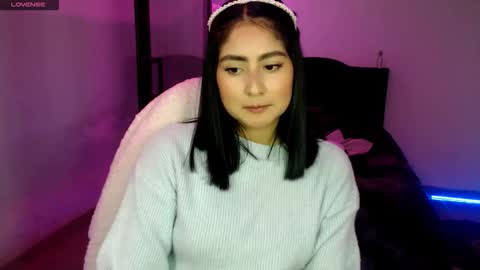 Snapshot of ana_ricciardi chatting on 11-17-25, 03:56 Ana Ricciardi online show from 11-17-25, 03:56