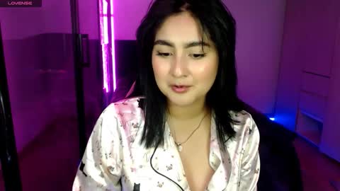 Snapshot of ana_ricciardi chatting on 11-25-25, 04:45 Ana Ricciardi online show from 11-25-25, 04:45