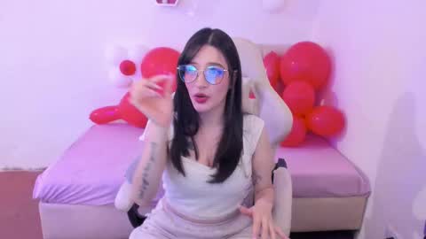 Im anna but you can call me as you want online show from 03-27-26, 08:41