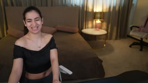Sweet girls online show from 04-20-26, 07:00