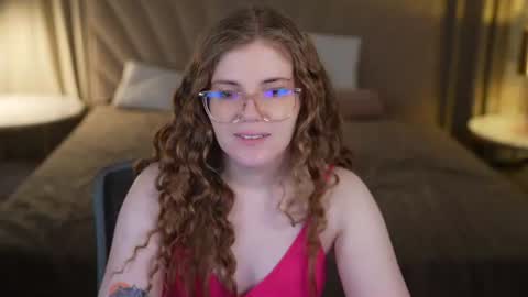 Snapshot of anabel2054 chatting on 06-27-26, 12:22 Sweet girls online show from 06-27-26, 12:22