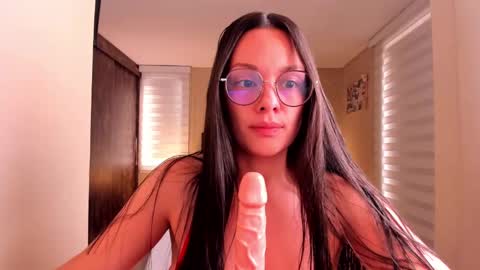 Snapshot of anabel_25 chatting on 01-21-25, 01:54 Anabel online show from 01-21-25, 01:54