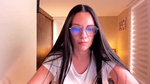 Snapshot of anabel_25 chatting on 01-21-25, 08:11 Anabel online show from 01-21-25, 08:11