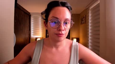 Snapshot of anabel_25 chatting on 01-30-25, 06:43 Anabel online show from 01-30-25, 06:43