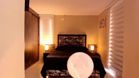 Snapshot of anabel_25 chatting on 02-21-25, 09:11 Anabel online show from 02-21-25, 09:11