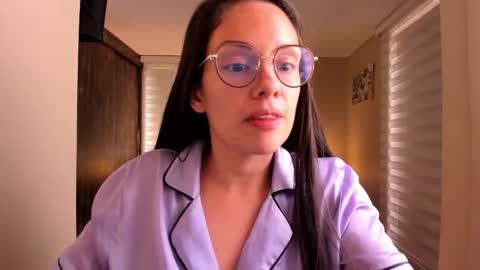 Snapshot of anabel_25 chatting on 02-28-25, 05:04 Anabel online show from 02-28-25, 05:04