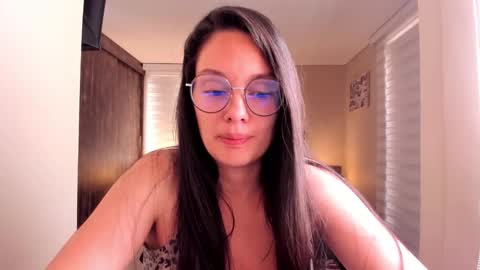 Snapshot of anabel_25 chatting on 03-05-25, 04:24 Anabel online show from 03-05-25, 04:24