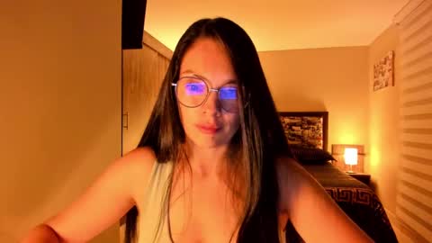 Snapshot of anabel_25 chatting on 03-12-25, 12:20 Anabel online show from 03-12-25, 12:20