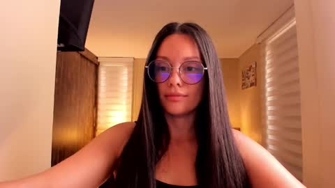 Snapshot of anabel_25 chatting on 09-14-25, 07:02 Anabel online show from 09-14-25, 07:02