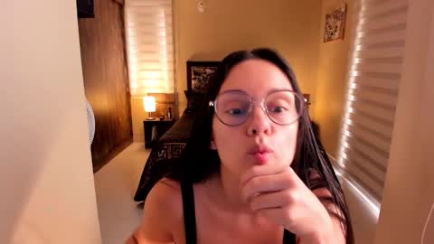 Snapshot of anabel_25 chatting on 09-30-25, 03:17 Anabel online show from 09-30-25, 03:17