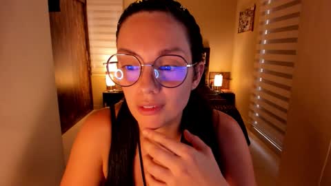 Snapshot of anabel_25 chatting on 10-24-25, 07:43 Anabel online show from 10-24-25, 07:43