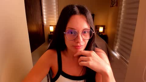 Snapshot of anabel_25 chatting on 10-29-25, 03:14 Anabel online show from 10-29-25, 03:14