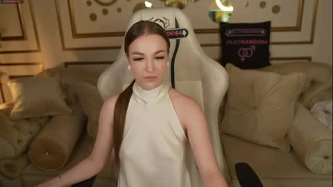 Snapshot of anabel_team054 chatting on 06-06-26, 02:44 PLAYHARD054 online show from 06-06-26, 02:44