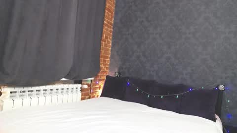 Snapshot of anabelblack chatting on 10-15-25, 11:21 Anna online show from 10-15-25, 11:21