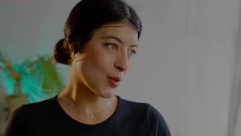 Snapshot of anabelcurvy chatting on 02-25-26, 02:37 anabelcurvy online show from 02-25-26, 02:37