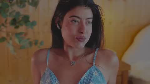 Snapshot of anabelcurvy chatting on 06-20-26, 12:52 anabelcurvy online show from 06-20-26, 12:52