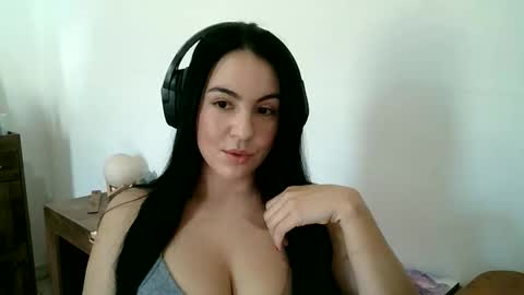 Snapshot of anabelenogueira1 chatting on 06-05-26, 05:07 anabelenogueira1 online show from 06-05-26, 05:07