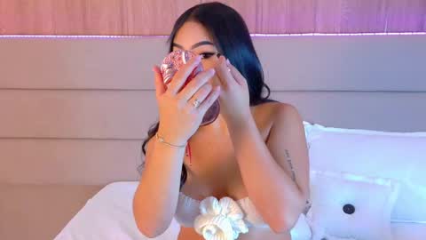 Snapshot of anabelleray chatting on 11-08-25, 07:34 anabelleray online show from 11-08-25, 07:34