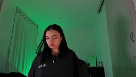 ANABEL WOLF  online show from 02-01-25, 01:02