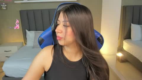 A N A online show from 04-10-26, 02:33