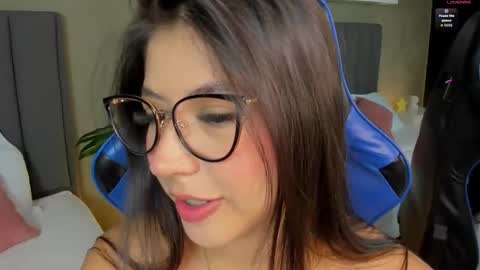 Snapshot of anagil_ chatting on 05-14-26, 03:19 A N A online show from 05-14-26, 03:19