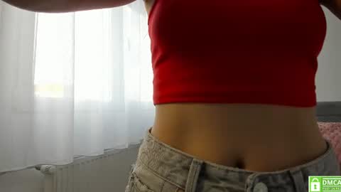 Anahi online show from 06-18-26, 04:02