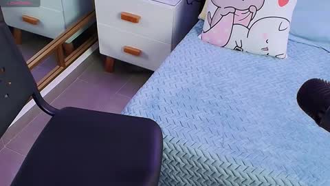 Anahi  online show from 02-10-25, 07:07